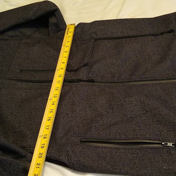 Vince Camuto women's size medium biker jacket. Warm - Picture 6 of 9